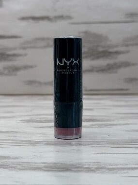 NYX Creamy Lipstick #LSS595 Strawberry Milk, Discontinued